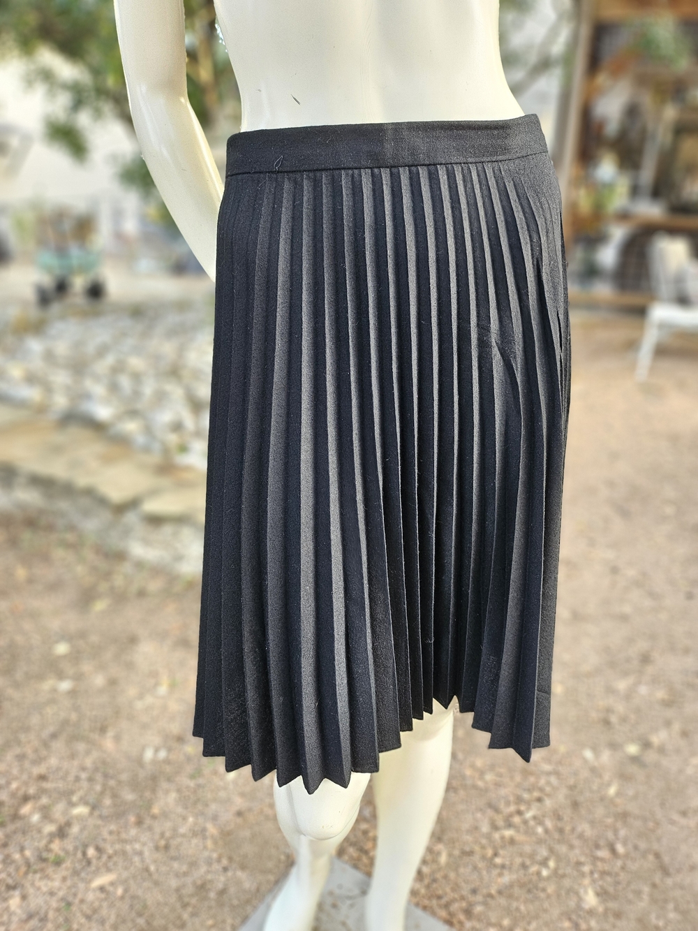 Vintage 100% Wool Black Pleated Midi Skirt - Classic Luxury Size 8